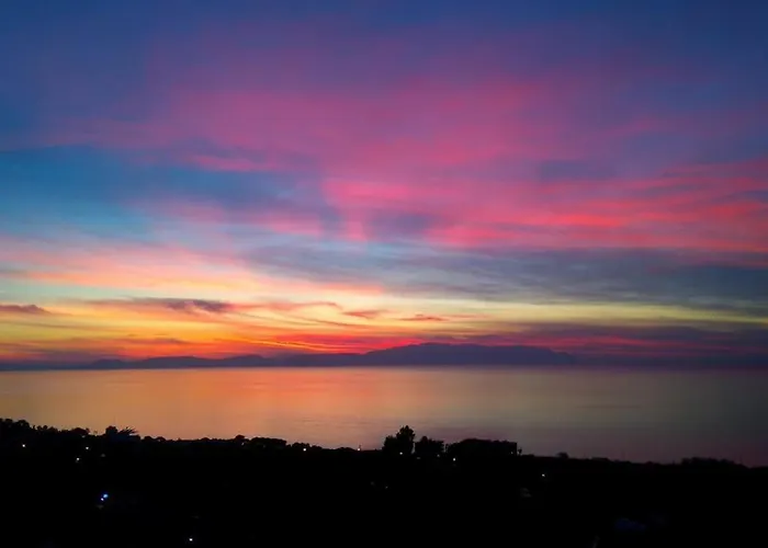 6 1 Living Magnificent Sea View קוסדסי