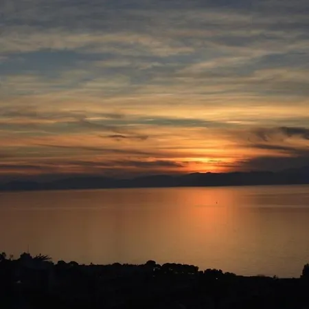 Villa Villa 6 Rooms 1 Living Room Magnificent Sea View Kusadasi